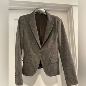 Express blazer jacket in excellent like new condition. Size 6. Warm gray.